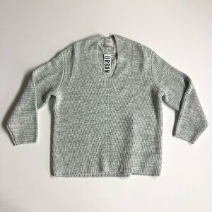 Urban Outfitters Chunky Knit Gray Sweater Medium NWT V Neck Oversized
